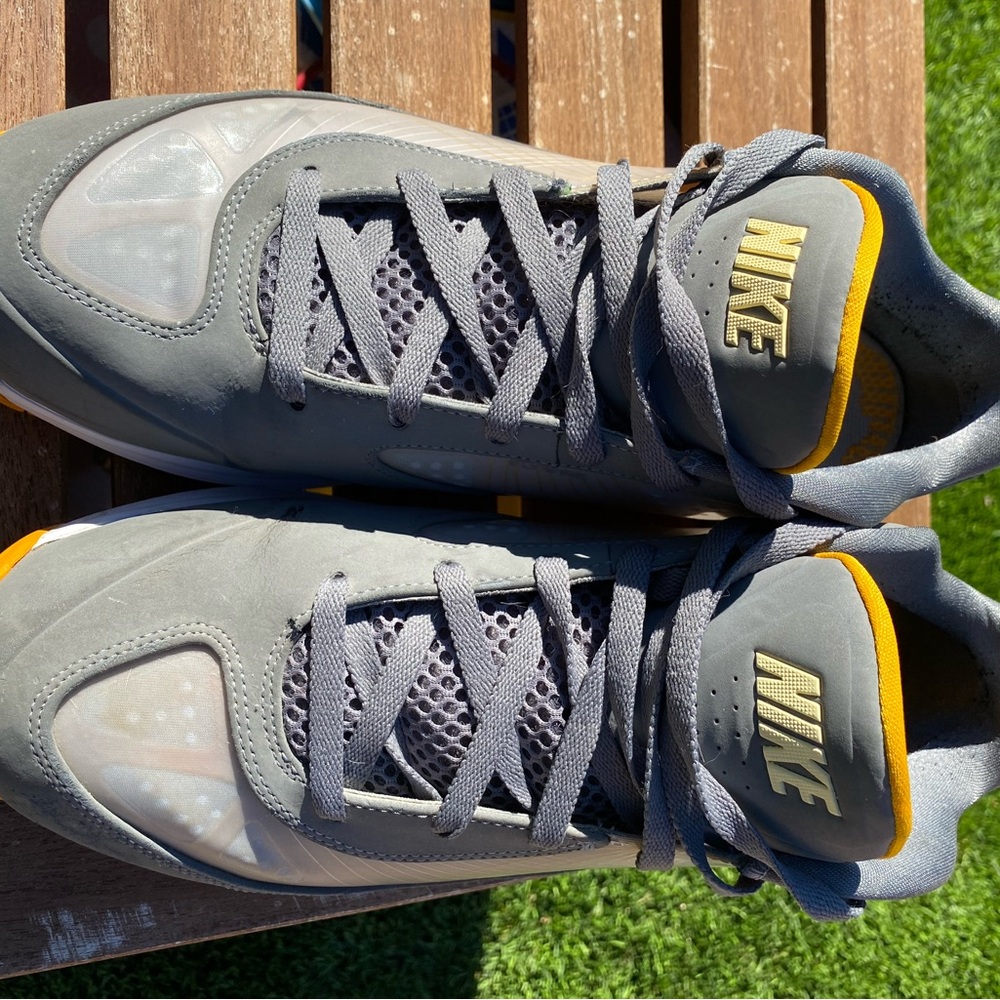 Nike Gray and Yellow Men's Sneakers - Picture 12 of 12
